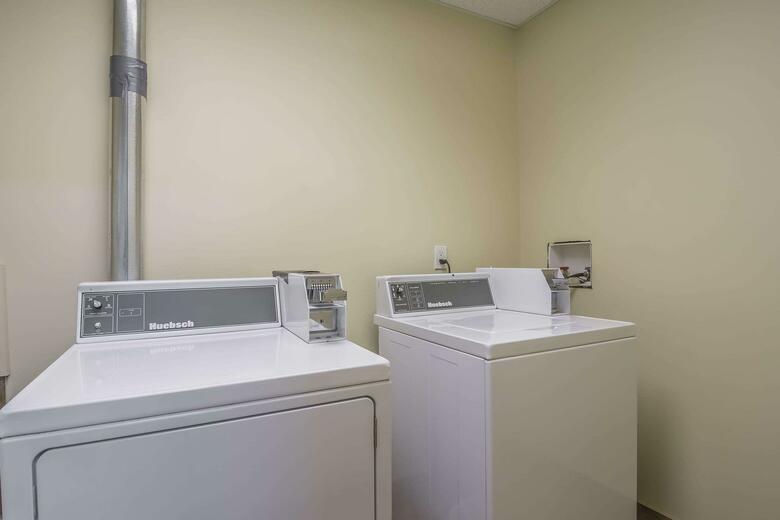 Hotel Comfort Inn & Suites