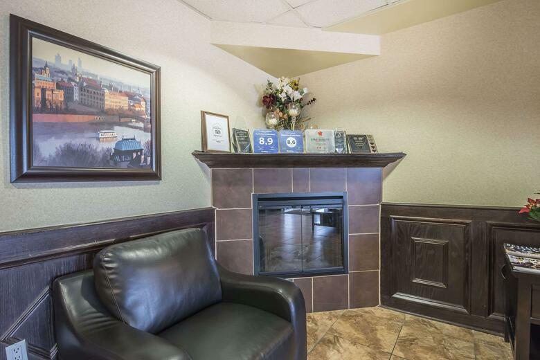 Hotel Comfort Inn & Suites