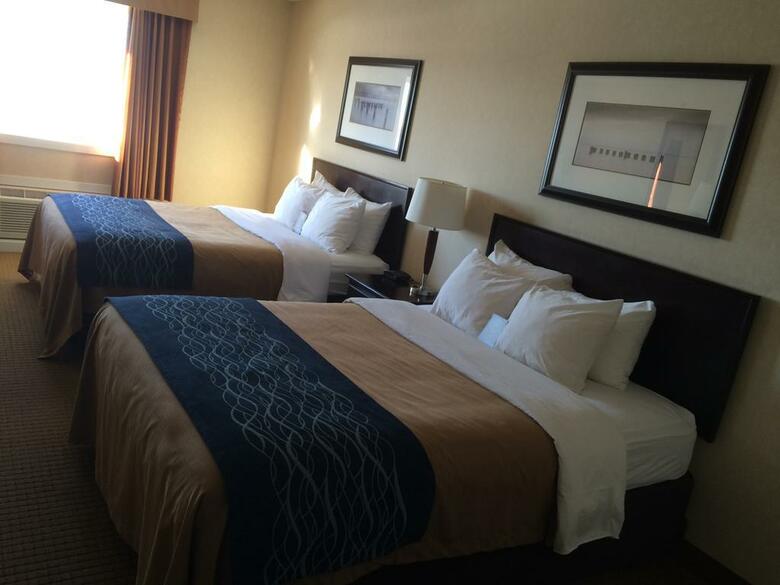 Hotel Comfort Inn & Suites