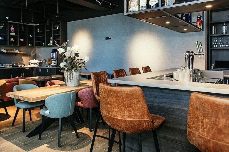 Amsterdam Beach Hotel