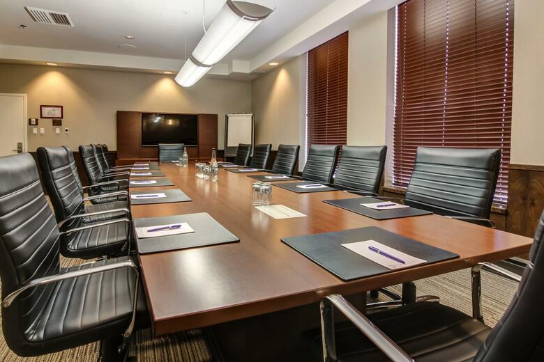 Hotel Holiday Inn Saguenay-convention Center