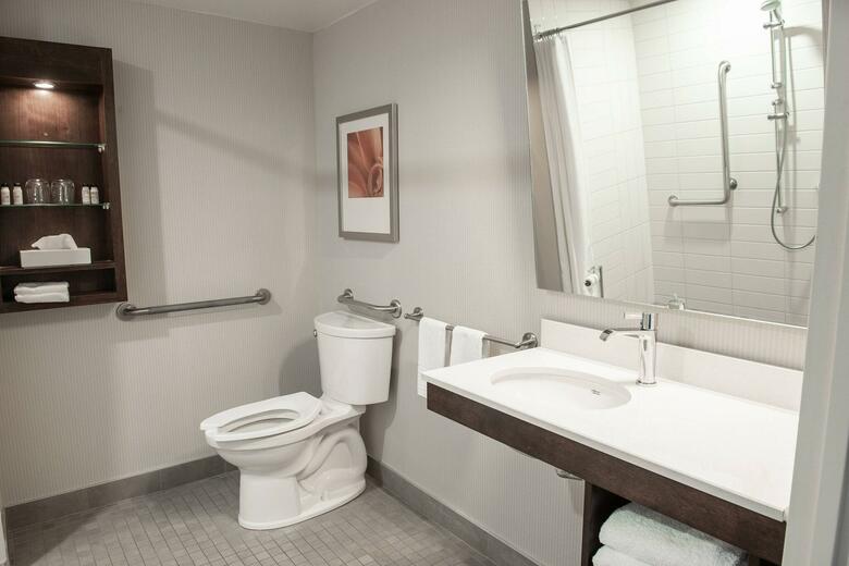 Hotel Holiday Inn Saguenay-convention Center