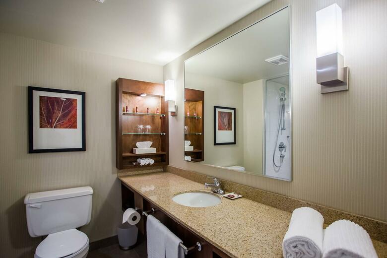 Hotel Holiday Inn Saguenay-convention Center