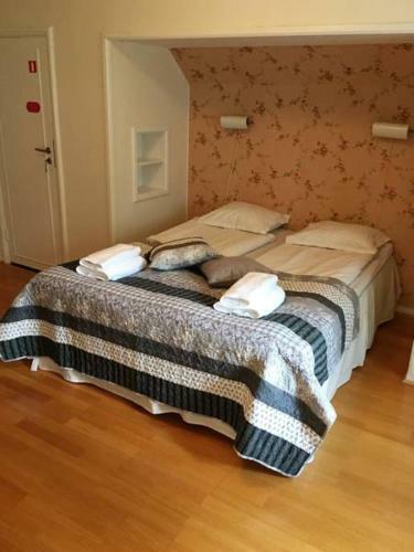 Hostal Herrg�rds Hotell Gyllene H�sten