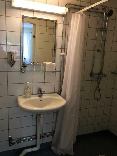 Hostal Herrg�rds Hotell Gyllene H�sten