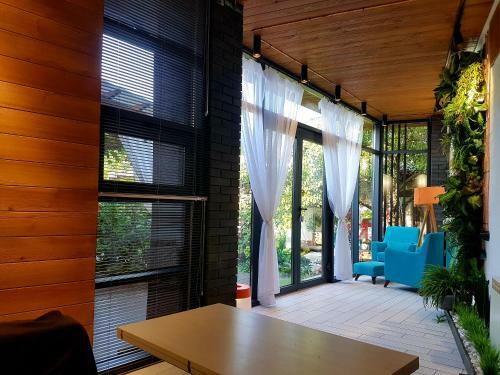 Hostal L'house Taganrog