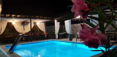 Hostal Guesthouse Solnechniy