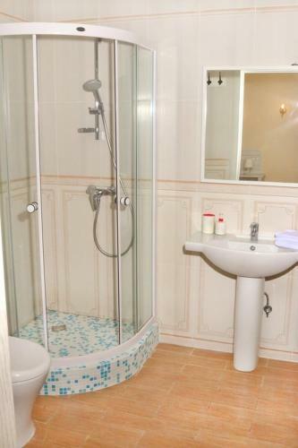 Hostal Assol Guest House