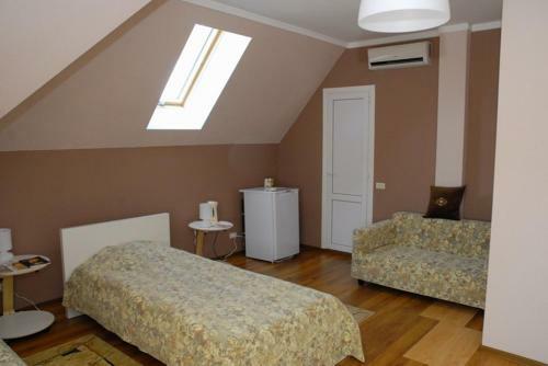 Hotel Guest House Aravana