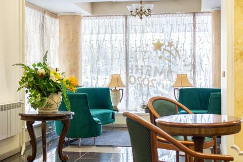 Hotel Tura