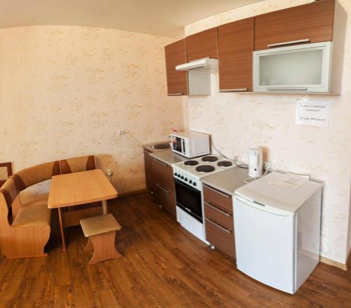 Apartment-studio In City Centre On 50 Let Vlksm 13