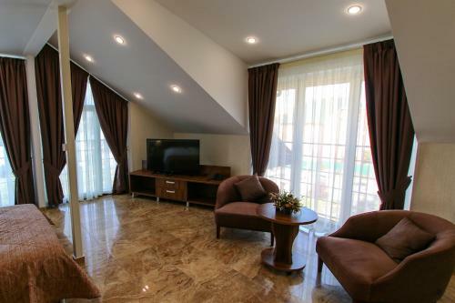 Regatta Hotel