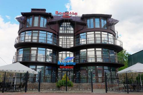 Regatta Hotel