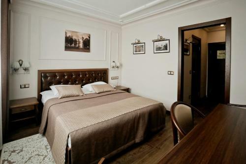 Hotel Oktyabrskaya