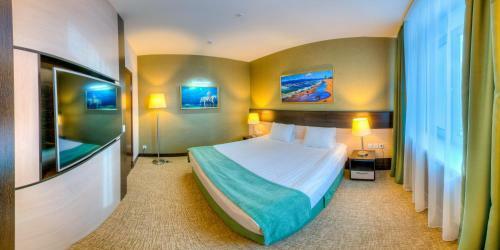 Reston Hotel & Spa