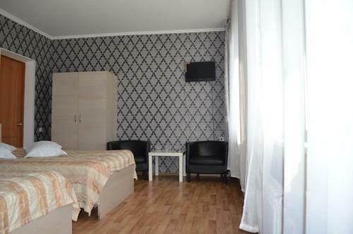 Hostal Kuzya Guest House