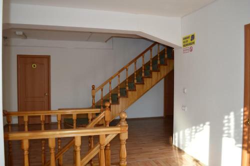 Hostal Kuzya Guest House