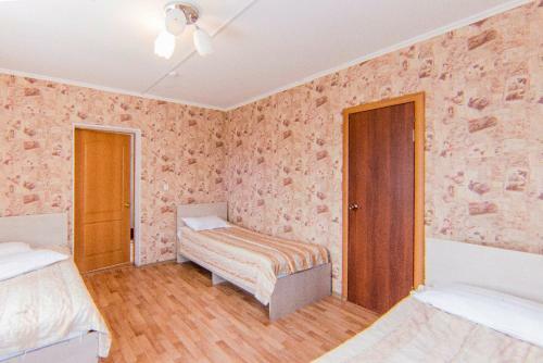 Hostal Kuzya Guest House