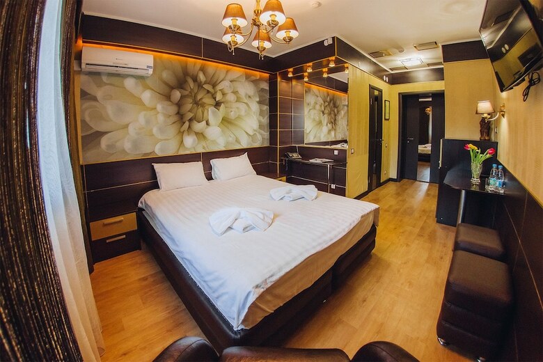 Victoria Hotel