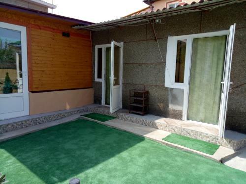 Hostal Sunny House Guest House