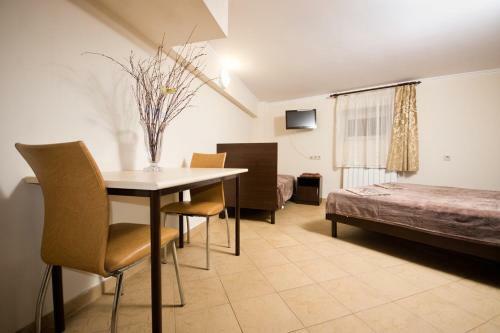 Hostal Guest House Milana