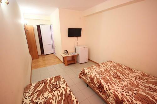 Hostal Polina Guest House