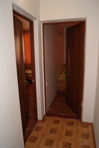 Hostal Polina Guest House
