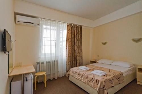 Hostal Iris Guest House