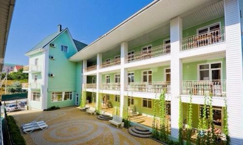 Hotel Love Story