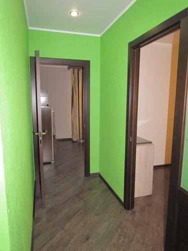 Apartment On Druzhby 14