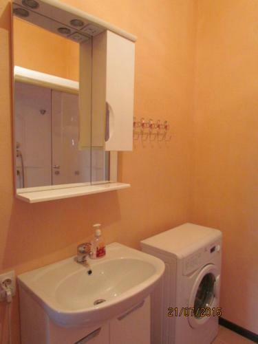 Apartment On Zarechnaya 6b
