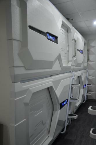 Capsule Hotel Zodiac