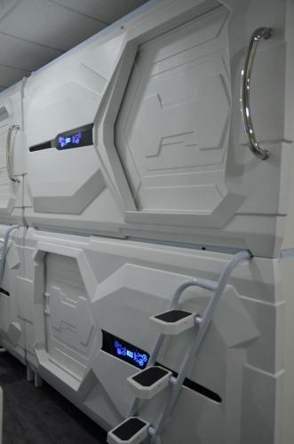 Capsule Hotel Zodiac