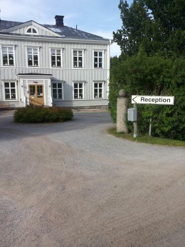 Hotel S�r�kers Herrg�rd