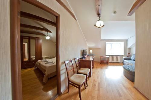 Voyazh Hotel