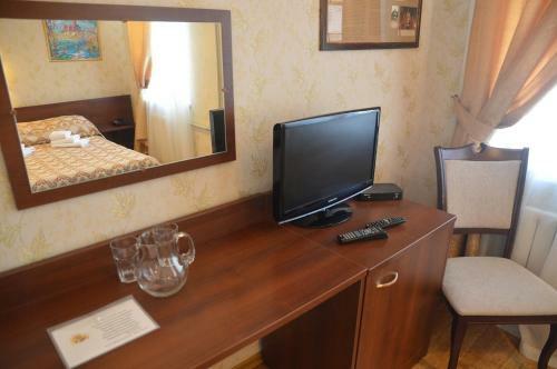 Vyatskoye Hotel