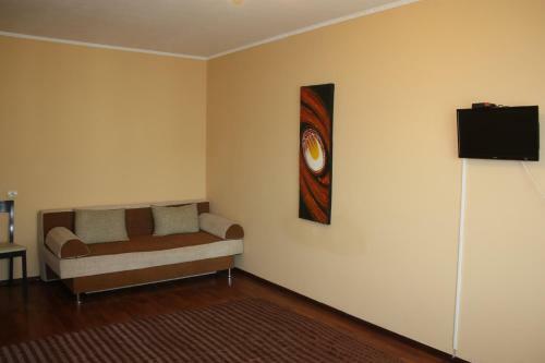Apartment On Narodnaya 8