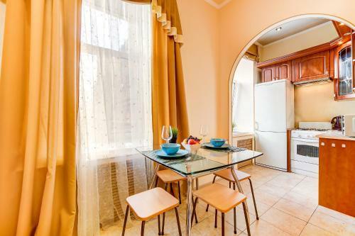 W Apartaments Krepostnaya 12