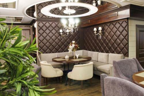Hotel Mirazh