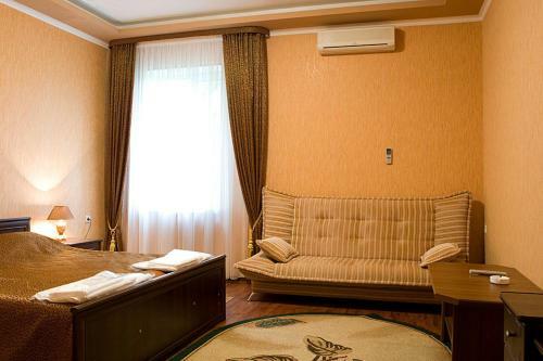 Russ Hotel