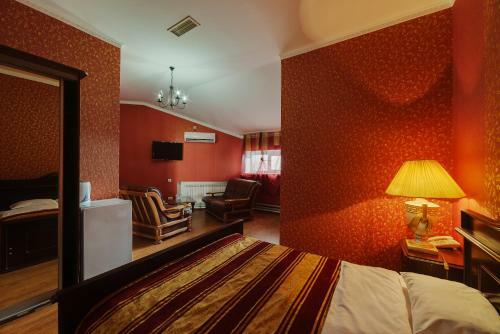 Sun Hotel