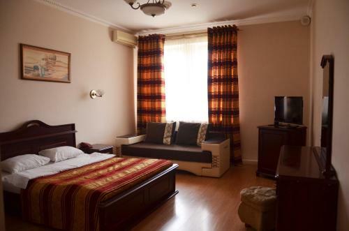 Sun Hotel