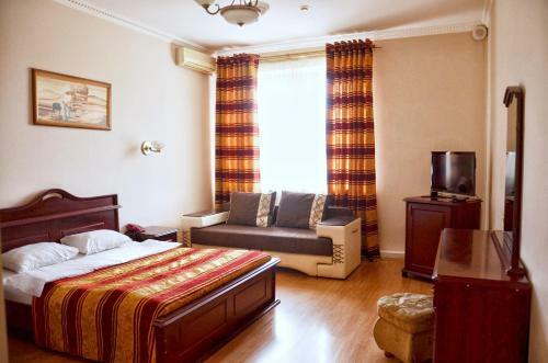 Sun Hotel
