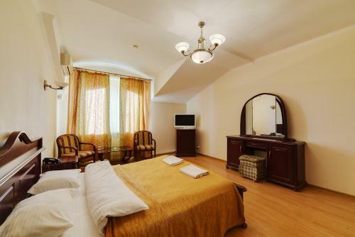 Sun Hotel