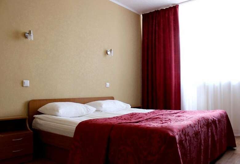 Amaks City Hotel