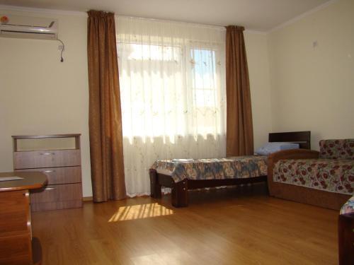 Hostal Guest House On Shmidta 147