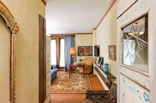 Hotel Chalet Tayozhniye Dachi