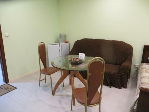 Apart-hotel On Solnechniy 10