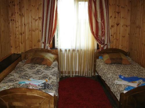 Hostal Domiki Na Ugre