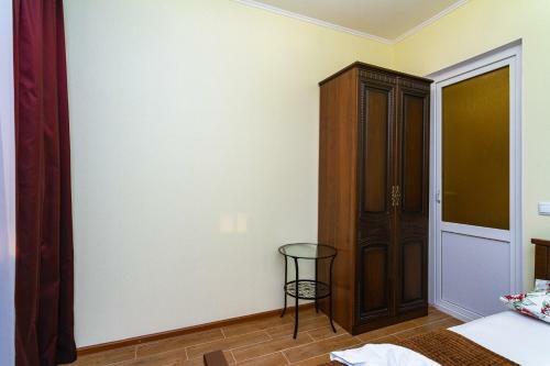 Hostal Zhasmin Guest House